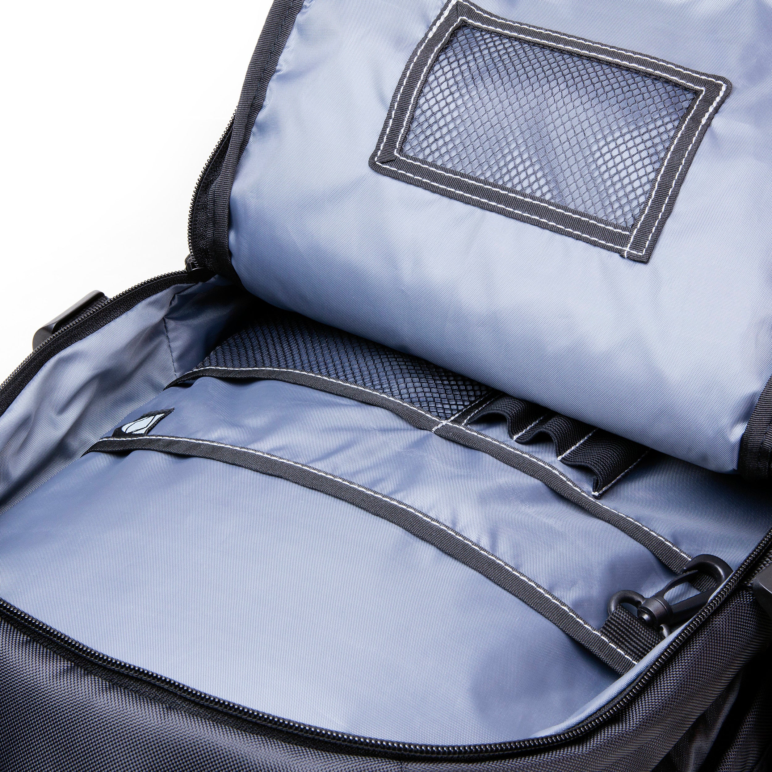 25984_D31008_4_feature_01_14 - 15.6