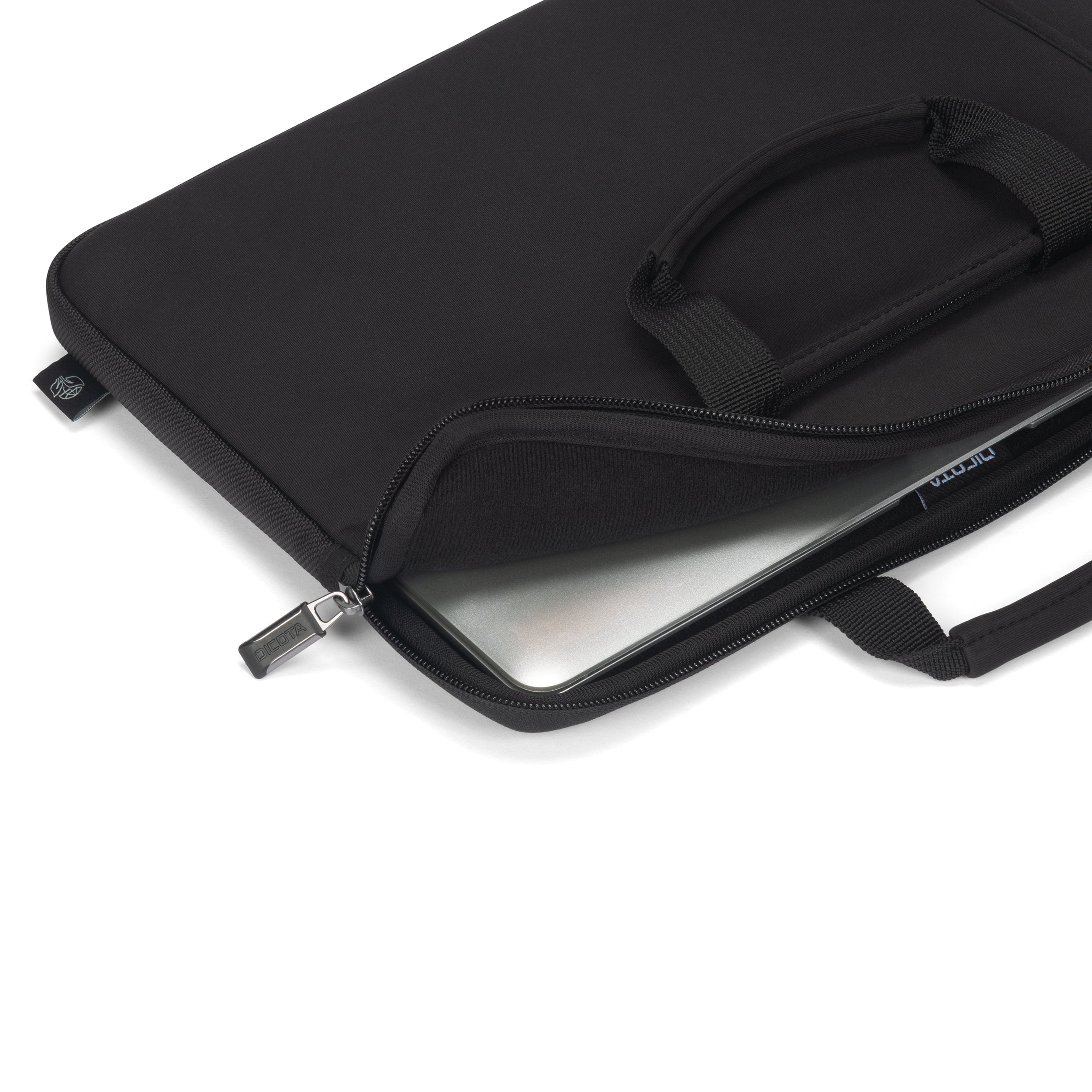 35809_D31182-RPET_7_feature_01_15 - 16