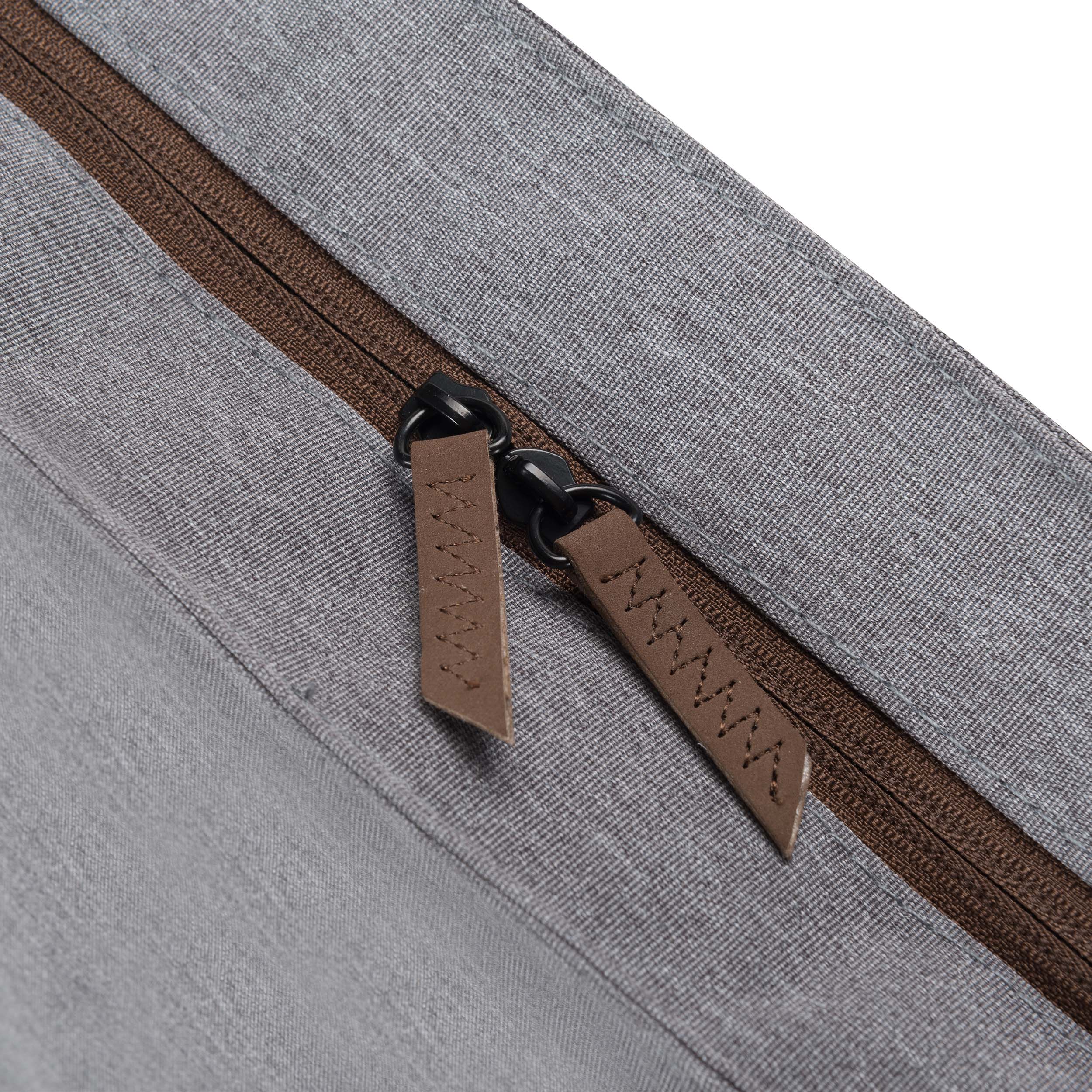 29850_D31978-RPET_11_feature_05_13 - 14.1